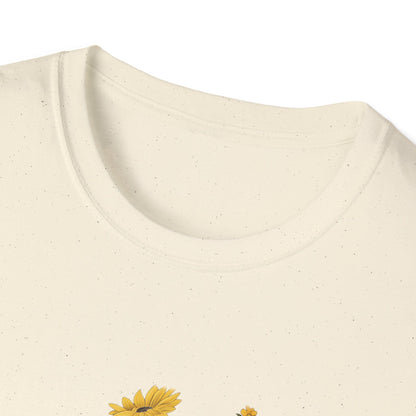 Sunflower Wildflower Graphic T-Shirt - Floral Nature Lovers Tee, Botanical Design Shirt for Women, Botanical Gift