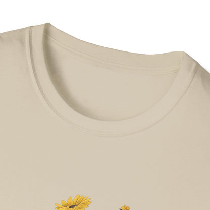 Sunflower Wildflower Graphic T-Shirt - Floral Nature Lovers Tee, Botanical Design Shirt for Women, Botanical Gift